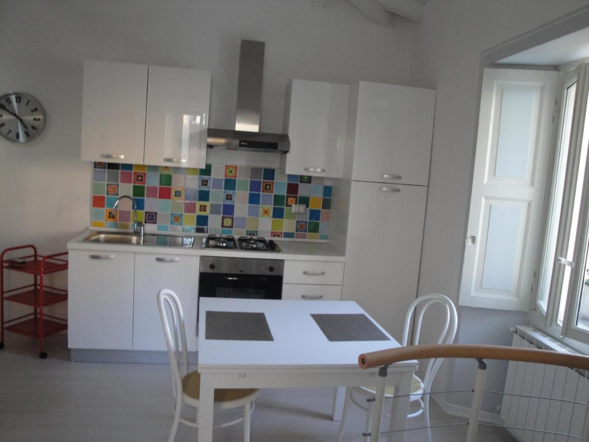 Casa Le Corti Villa Intra Exteriör bild